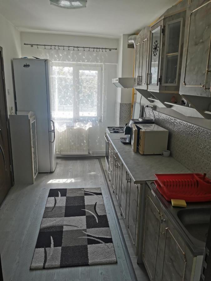 Apartament 2 Camere Deva Exterior foto